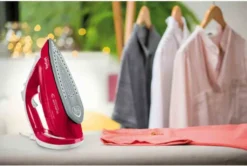 Tefal Dampfbügeleisen Ultragliss FV4920 Beere/weiß -Tefal 169159fd6166fb00d4c6f15c305b688f