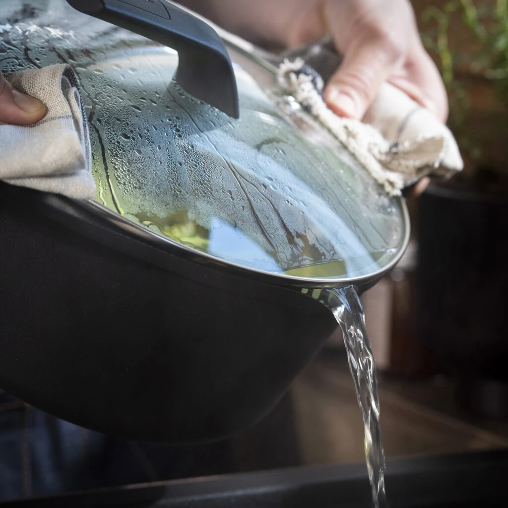 Tefal Schmorpfanne »E24933 Robusto«, Aluminium, (1 Tlg.), Aluguss, Antihaftversiegelung, Thermo-Signal, Alle Herdarten,Induktion 8 Tefal Schmorpfanne »E24933 Robusto«, Aluminium, (1 Tlg.), Aluguss, Antihaftversiegelung, Thermo-Signal, Alle Herdarten,Induktion – Bild 6