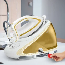 TEFAL GV 9581 PRO EXPRESS ULTIMATE Dampfgenerator -Tefal 36e09958e5489398cb879f1c3575ee81