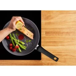 Tefal Bratpfanne »Natural Force Bratpfanne«, Aluminium, (1 Tlg.), Aluminium, Mineralia Antihaft, Thermo-Signal, Alle Herdarten,Induktion -Tefal 74c1a1d4f88cee96141a80fa30218266