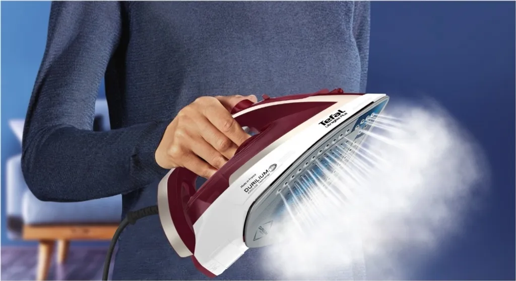 Tefal Dampfbügeleisen Ultragliss Plus FV6810 Bordeaux/weiß 14 Tefal Dampfbügeleisen Ultragliss Plus FV6810 Bordeaux/weiß – Bild 12