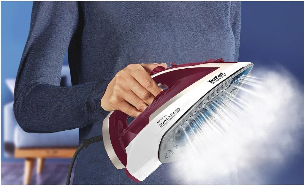 Tefal Dampfbügeleisen Ultragliss Plus FV6810 Bordeaux/weiß 18 Tefal Dampfbügeleisen Ultragliss Plus FV6810 Bordeaux/weiß – Bild 16